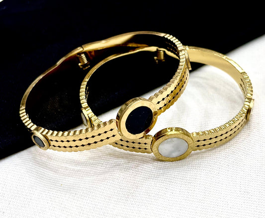 Black Roman Bangle